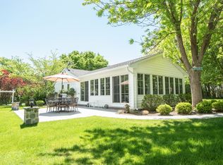 (Undisclosed Address), Southampton, NY 11968