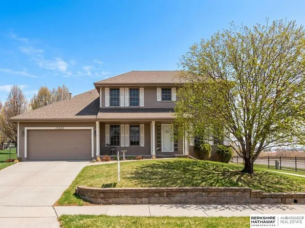 16808 Seward St, Omaha, NE 68118