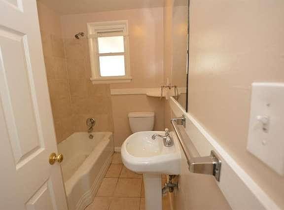 5th image of 311 Willowbrook Dr