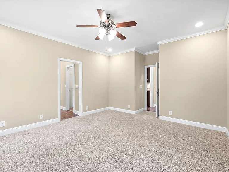 126 Parkland Cir — Photo 16