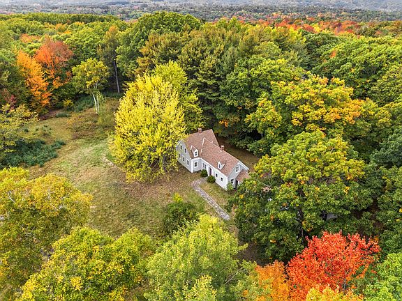 3rd image of 159 Jones Hill Road