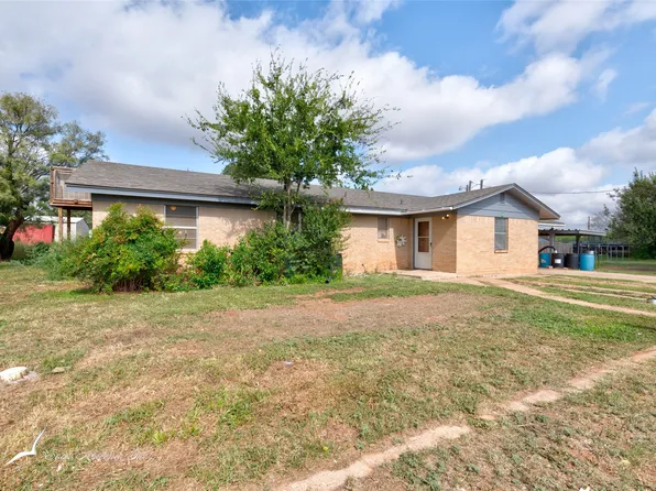 218 N Oak St, Trent, TX 79561