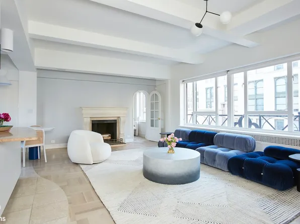 20 East 35th Street image 1 of 12