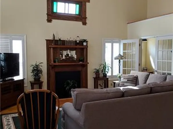 34 Cotton Creek Cir, Black Mountain, NC 28711