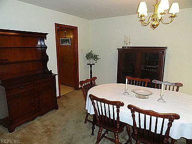 3rd image of 3460 Sale Dr