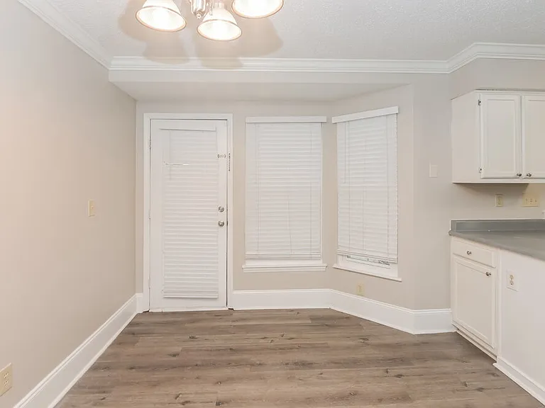 2108 David Earl Dr — Photo 8