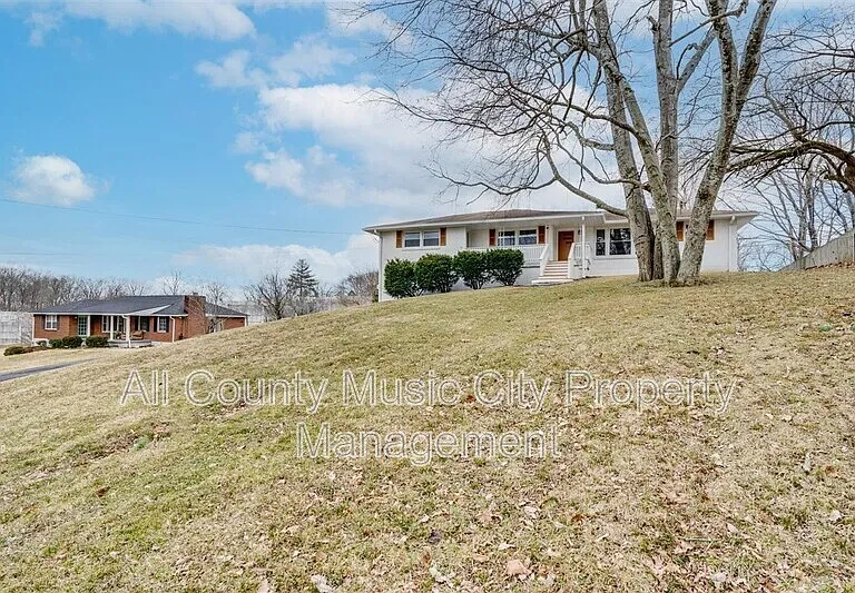 209 Rhine Dr — Photo 28