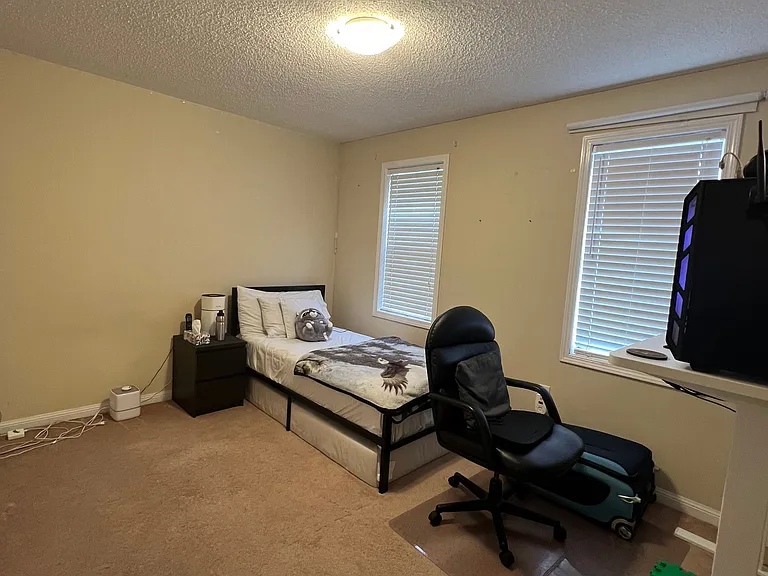 860 Luxton Dr — Photo 25