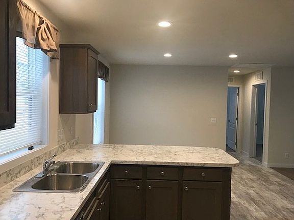 3rd image of 444 Bellewood St SE #144
