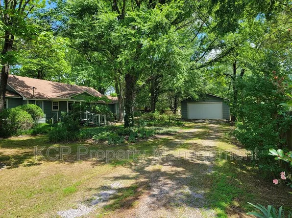 204 S Oak St, Hackett, AR 72937