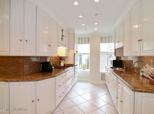 20 E Cedar St APT 6A, Chicago, IL