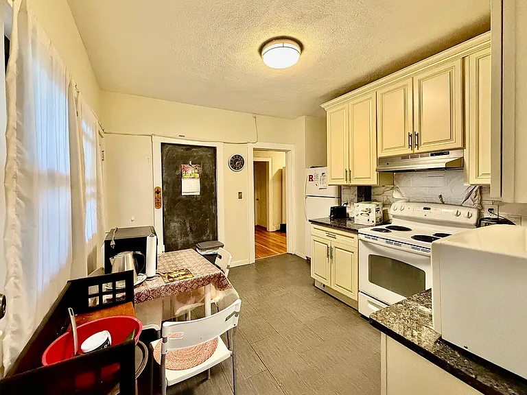 1468 Commonwealth Ave #2 — Photo 4