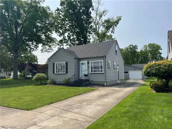 186 Harvey St, Struthers, OH 44471