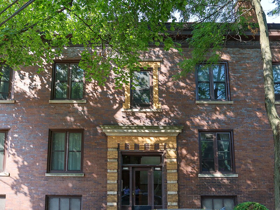 1st image of 3714 N Wolcott Ave #1