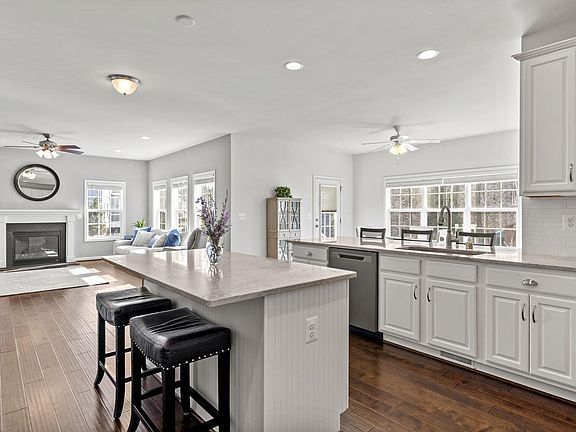 5th image of 17 Cranes Bluff Ct
