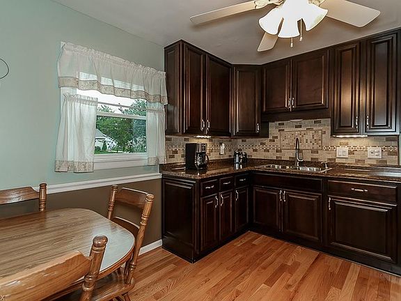 3rd image of 774 E 344th St