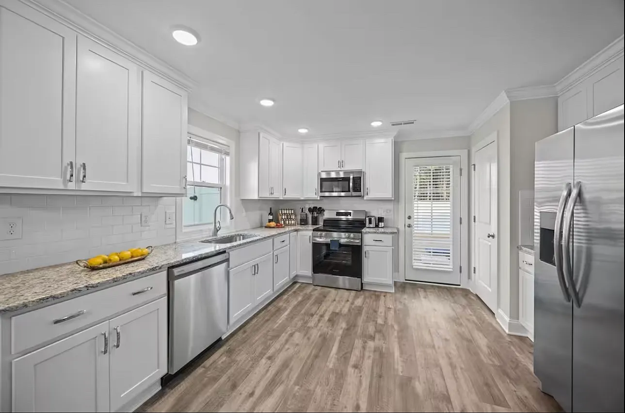 3 bed, 1650 sqft, $1,800 — Photo 3