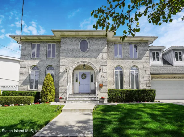 287 Natick St, Staten Island, NY 10306