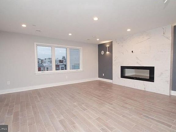 2nd image of 2562 Frankford Ave Fl 2