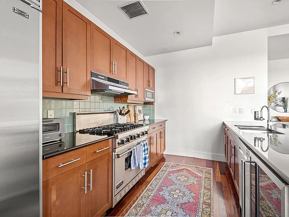 4th image of 63 W 17th St APT 5C