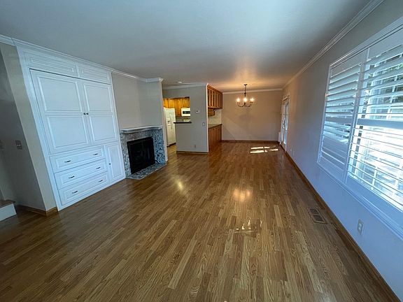 2nd image of 2091 San Luis Ave