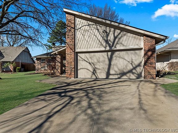 3rd image of 7932 S 86th East Ave