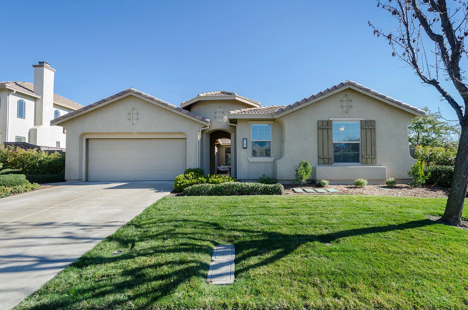 5161 Garlenda Dr photo 1