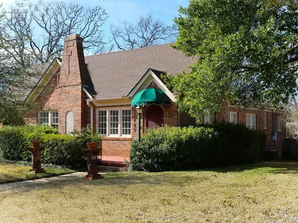 1009 Sylvan Ave, Palestine, TX 75801