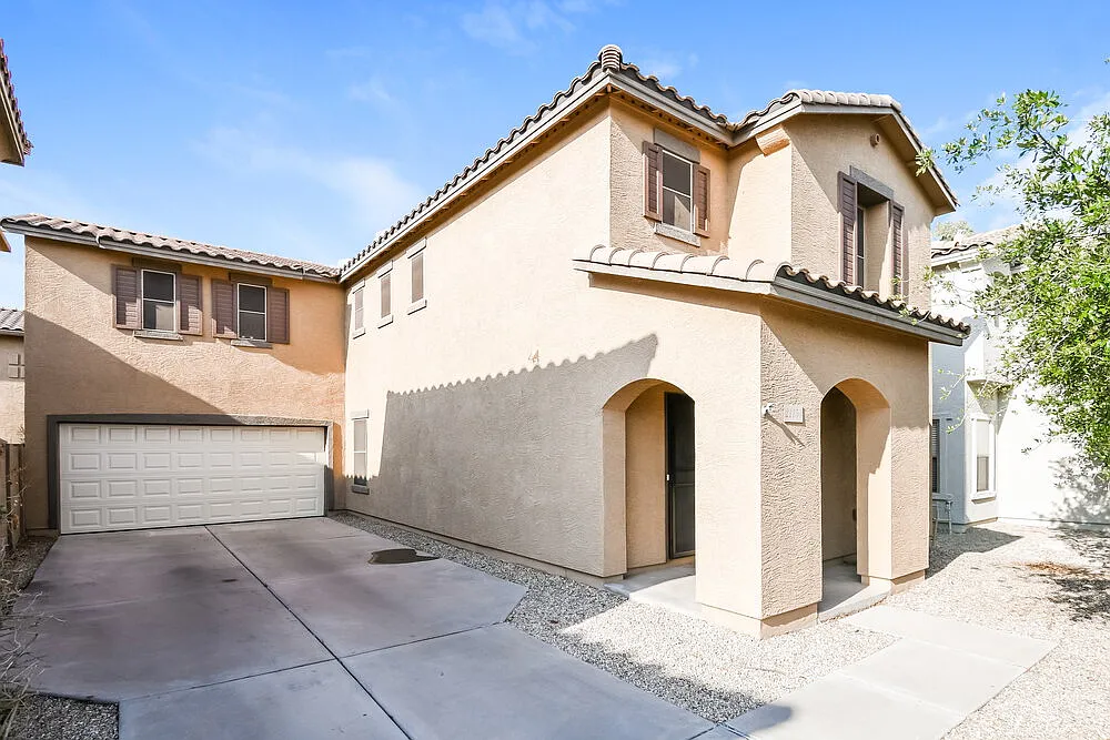3 bed, 2.5 bath, 1918 sqft, $2,400 — Photo 4