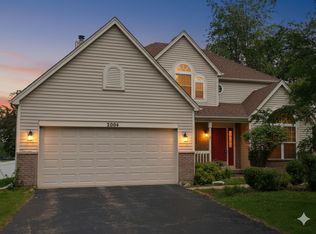 2004 Chestnut Grove Dr, Plainfield, IL 60586