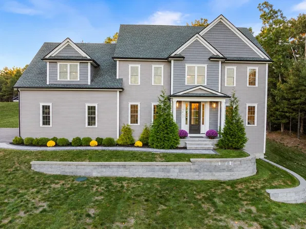 381 Prospect St, Franklin, MA 02038