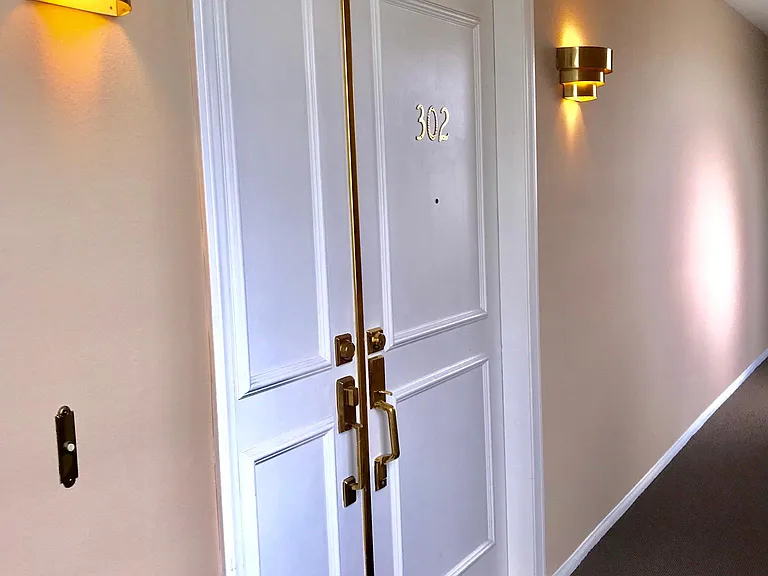 8349 Blackburn Ave #302 — Photo 119