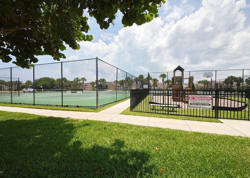 Playground & Tennis Courts