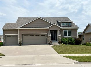 4127 144th Cir, Urbandale, IA 50323