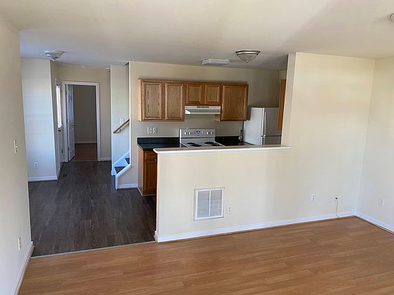 4th image of 2017 North Ave Unit 2