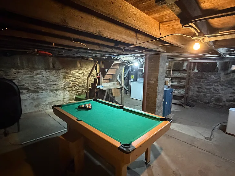 61 Vernon Ave #4 — Photo 24