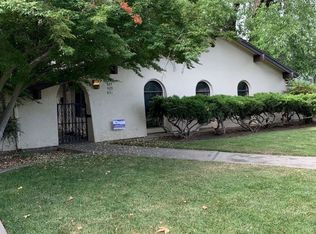 427 W 1st St, Ripon, CA 95366