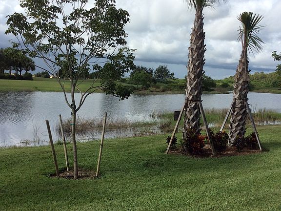 golf course & lake view