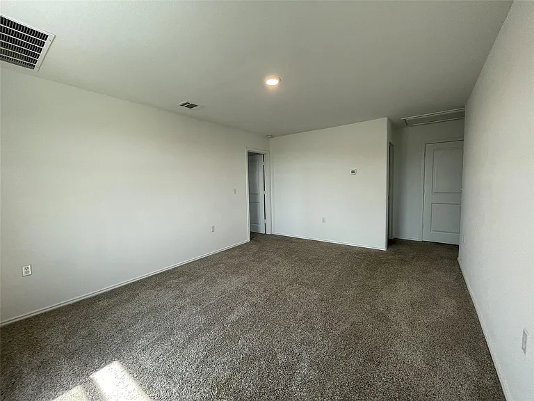 14229 Sandrock Bnd — Photo 8