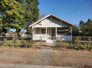 1322 Fig Ln, Corning, CA 96021