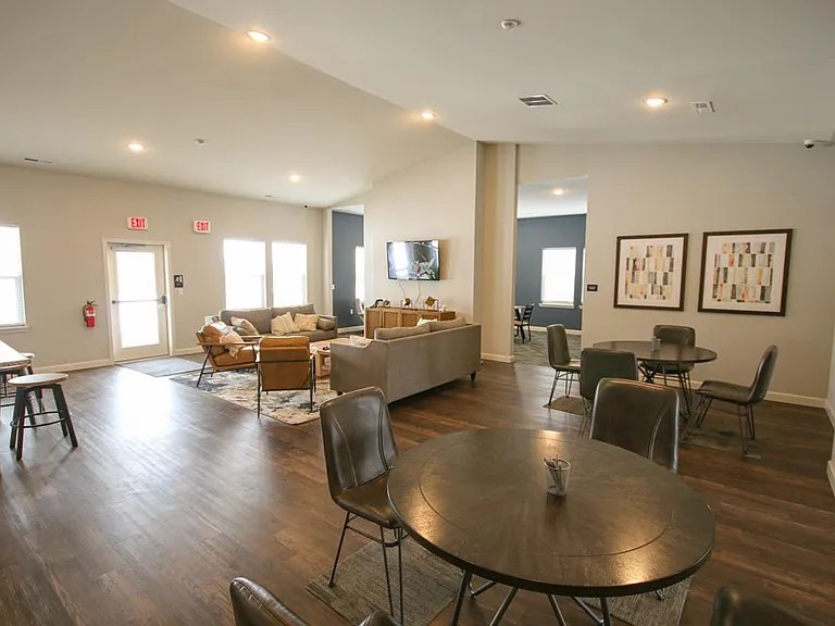 Cityline Apartments — Photo 11