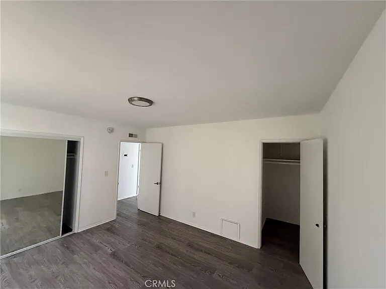 423 S Le Doux Rd #10 — Photo 12