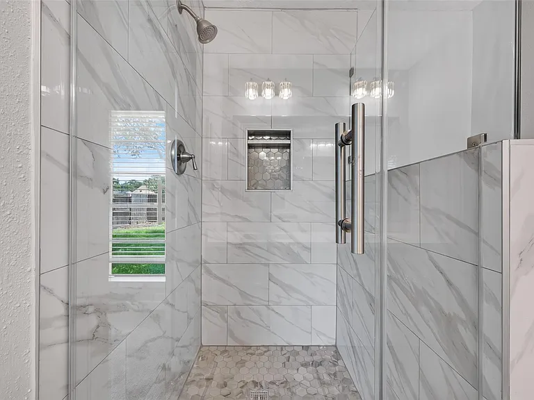 2450 Long Reach Dr — Photo 13