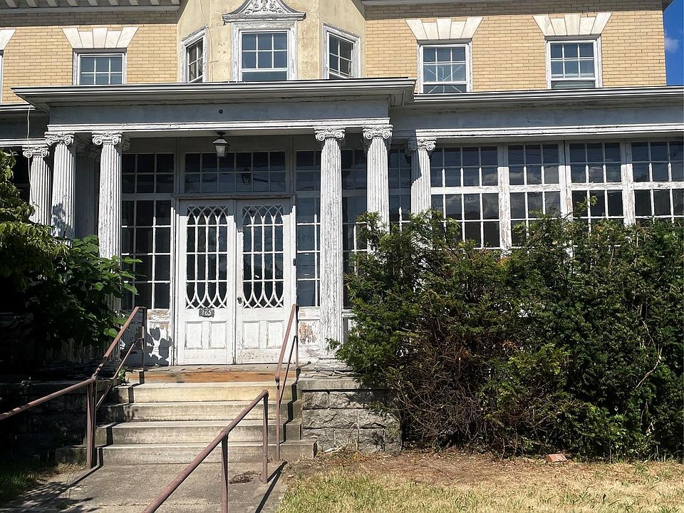 2nd image of 165 Summit Avenue