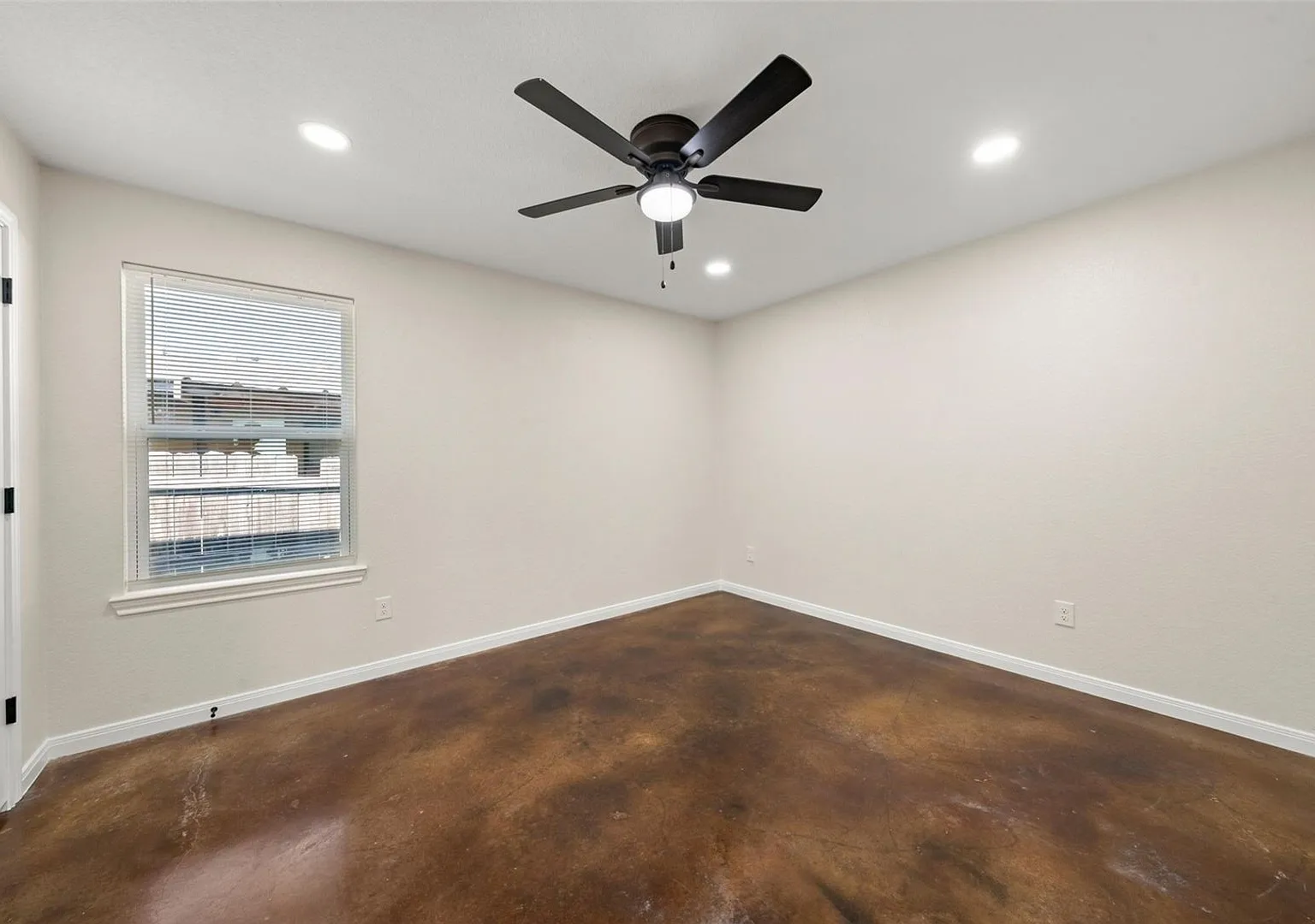 Spacious 3BR Duplex in Waco — Photo 4