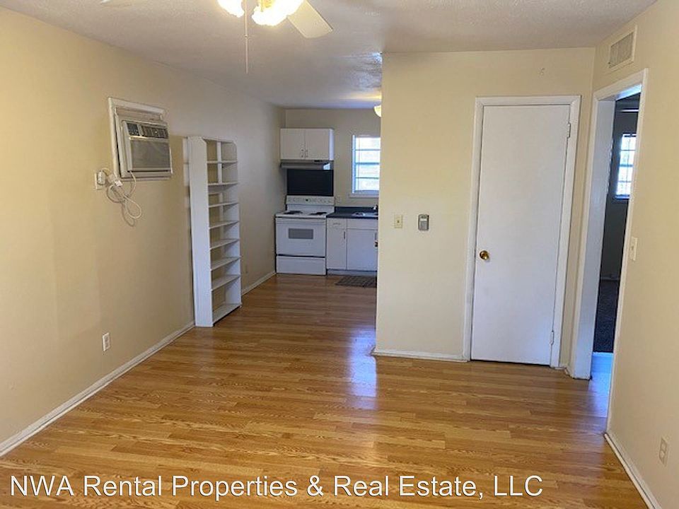 1st image of 522 W Maple St APT 12