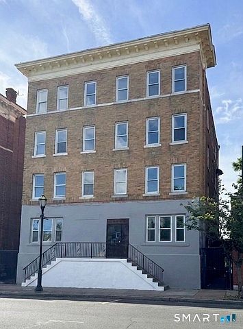 1st image of 1597 Park St #2B