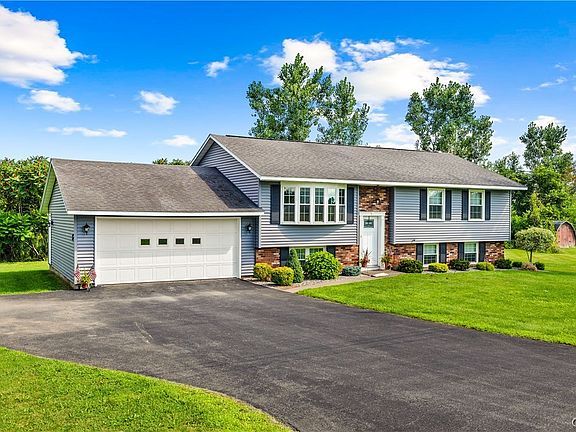 2nd image of 6311 Lamphear Rd