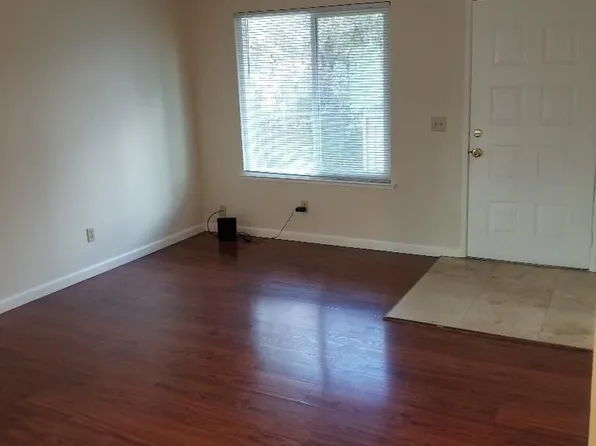 3587 Galena Dr APT 4, Auburn, CA 95602