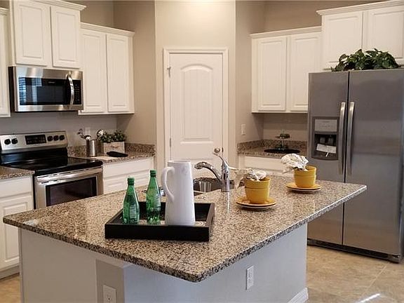 3rd image of 1627 Hawksbill Ln